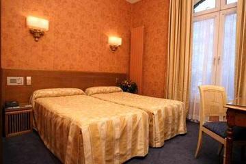 Cecilia Hotel 3*